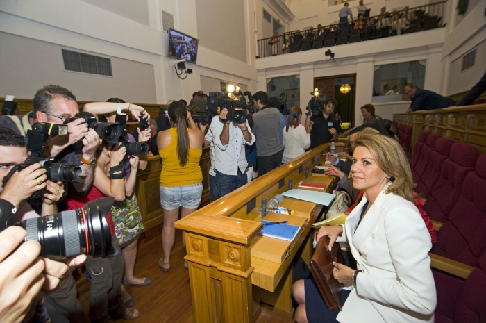 Cospedal, foco de atención en el pleno de esta mañana.