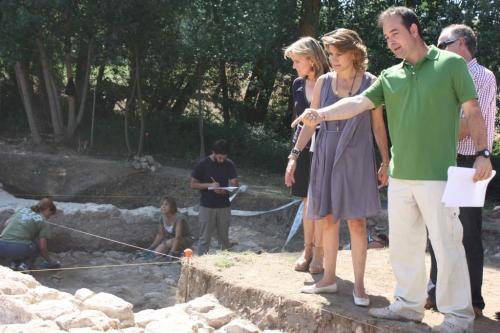 Cospedal durante su visita a Noheda.