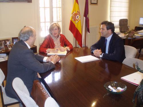 Pulido, junto con la consejera de Cultura.