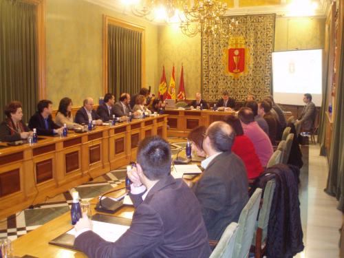 Pleno extraordinario del Ayuntamiento de Cuenca.