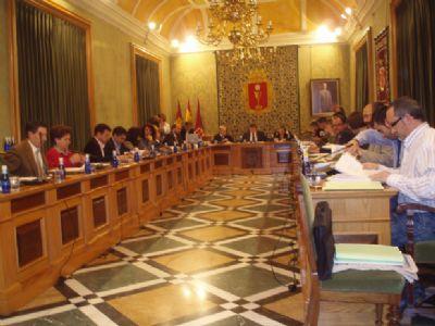 Momento del pleno del Ayuntamiento de Cuenca.