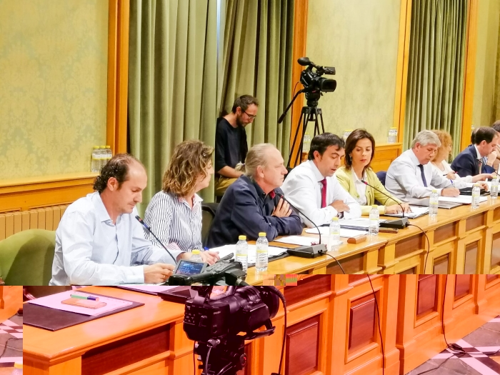 El Grupo Popular denuncia que la sumisión de PSOE y CNU al Ministerio de Hacienda perjudicará al Ayuntamiento en 1,6 millones de euros