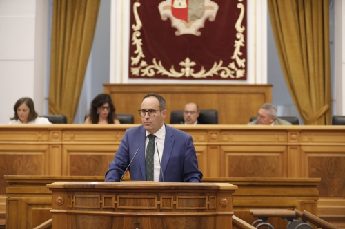 Mart&iacute;n-Buro acusa a Page de respaldar la pol&iacute;tica migratoria &ldquo;err&aacute;tica y desleal&rdquo; de S&aacute;nchez