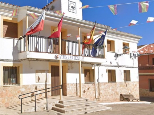 El alcalde de Puebla de Almenara rechaza las acusaciones del PSOE local y defiende la legalidad y transparencia de la gesti&oacute;n municipal 