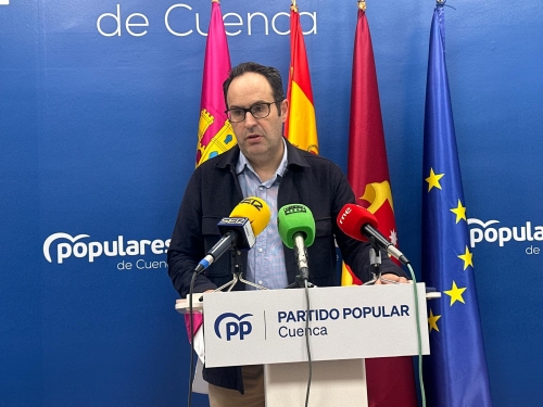 Mart&iacute;n-Buro: &ldquo;Cuando llega la hora de elegir entre Espa&ntilde;a y el PSOE, Page siempre acaba a los pies de S&aacute;nchez&rdquo;