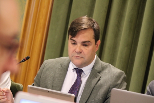 Agust&iacute;n Segarra denuncia la falta de respeto de Dolz ante el continuo retraso en la delimitaci&oacute;n de las terrazas