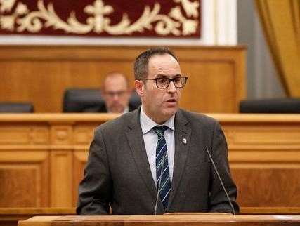 Mart&iacute;n-Buro, tras conocerse contactos entre Junta y Gobierno por las autov&iacute;as que necesita Cuenca: &ldquo;ya est&aacute; bien de re&iacute;rse de los conquenses y rescatar promesas cuando se acercan elecciones&rdquo;