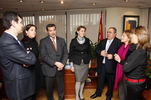 Cospedal se reúne con los presidentes provinciales para analizar el grave problema de paro en Castilla-La Mancha