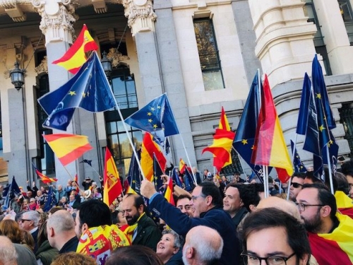 Prieto anima a los conquenses a seguir manifestando en la calle "nuestra defensa de la democracia, la igualdad y la libertad"